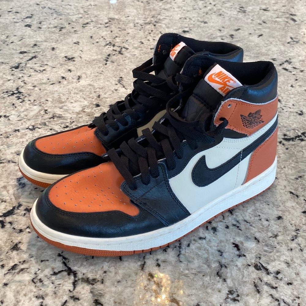 Air Jordan Retro Men’s Basketball Hightop Size 10